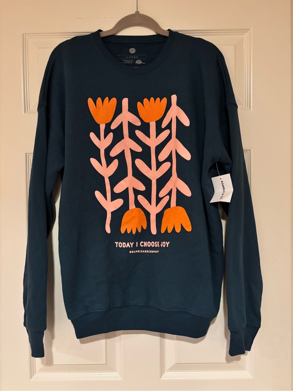 NWT Ramble & Co. Atlantic Crewneck Sweatshirt -L